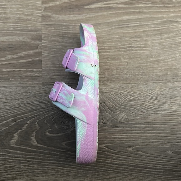 Multicolor slides. They are barely used. Cat & Jack size 1 - Picture 4 of 6